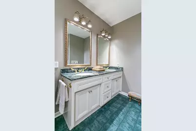 1055 Timber Run Drive, Neenah, WI 54956 - Photo 23