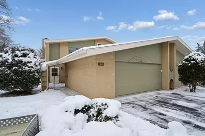 1231 W Nicolet Circle, Appleton, WI 54914 - Photo 1