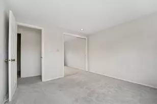 1231 W Nicolet Cir, Appleton, WI 54914 - Photo 27