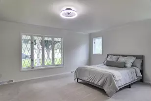 2031 Bradbury Ln, Green Bay, WI 54313 - Photo 13