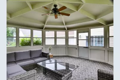 2031 Bradbury Lane, Green Bay, WI 54313 - Photo 9