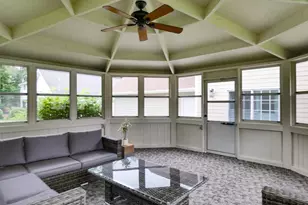 2031 Bradbury Ln, Green Bay, WI 54313 - Photo 9