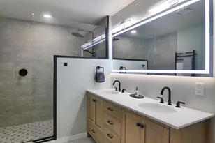 2031 Bradbury Ln, Green Bay, WI 54313 - Photo 3