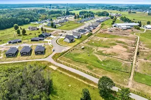 4001 Antwerp Ave, Howard, WI 54313 - Photo 5