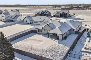 2448 Riddle Ct, De Pere, WI 54115 - Photo 5