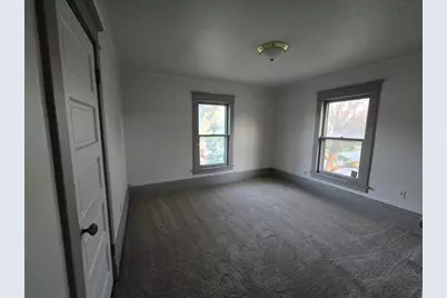 85 E Johnson Street, Fond du Lac, WI 54935 - Photo 9