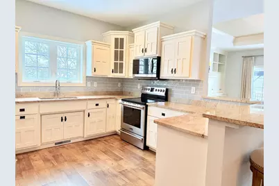 1853 Swan Road, De Pere, WI 54115 - Photo 9