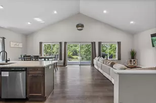 W5066 W Long Lake Rd, Waupaca, WI 54981 - Photo 17