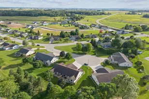 498 Ridgeway Ct, Brillion, WI 54110 - Photo 23