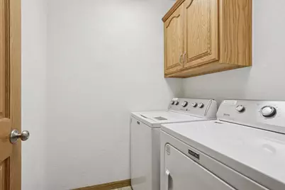 498 Ridgeway Court, Brillion, WI 54110 - Photo 9