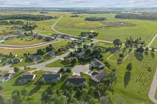 498 Ridgeway Ct, Brillion, WI 54110 - Photo 25