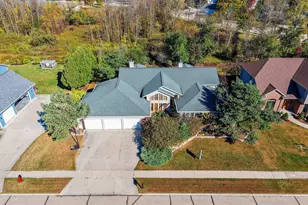 3718 Westwood Ln, Manitowoc, WI 54220 - Photo 3