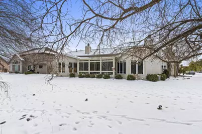 3718 Westwood Lane, Manitowoc, WI 54220 - Photo 5