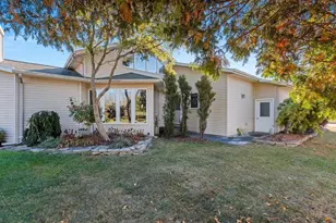 3718 Westwood Ln, Manitowoc, WI 54220 - Photo 7