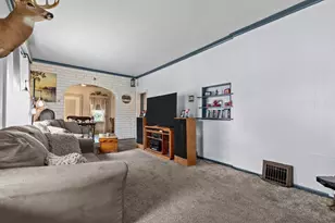 1627 Kentucky St, Oshkosh, WI 54911 - Photo 5