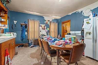 1013 Waugoo Avenue, Oshkosh, WI 54901 - Photo 17