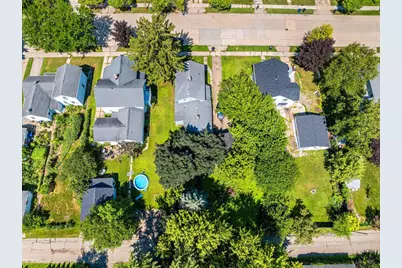 1013 Waugoo Avenue, Oshkosh, WI 54901 - Photo 11