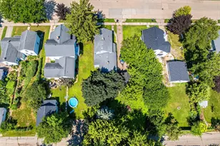 1013 Waugoo Ave, Oshkosh, WI 54901 - Photo 11