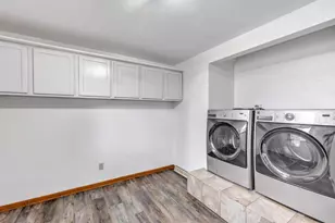 1273 San Jose Pl, Green Bay, WI 54303 - Photo 17