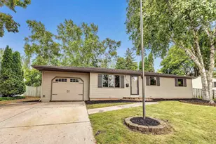 1273 San Jose Pl, Green Bay, WI 54303 - Photo 25