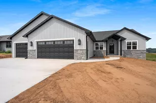 4036 Antwerp Ave, Green Bay, WI 54313 - Photo 1