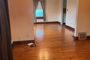 23 E Nevada Ave, Oshkosh, WI 54901 - Photo 5