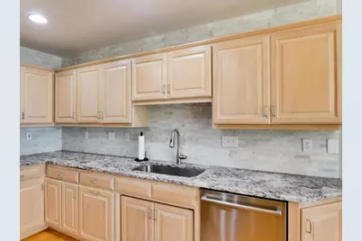 2753 Summerset Circle, Suamico, WI 54173 - Photo 15