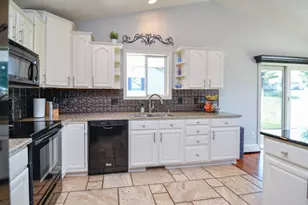 544 Nicole Ln, Wrightstown, WI 54180 - Photo 23