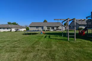 544 Nicole Ln, Wrightstown, WI 54180 - Photo 59