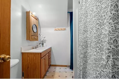 76 W Bank Street, Fond du Lac, WI 54935 - Photo 17