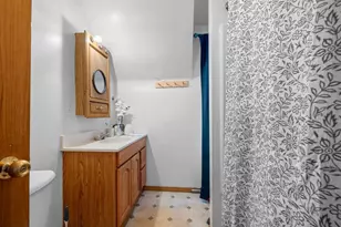 76 W Bank St, Fond du Lac, WI 54935 - Photo 17