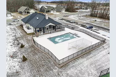 895 Black Swan Drive, Menasha, WI 54153 - Photo 71