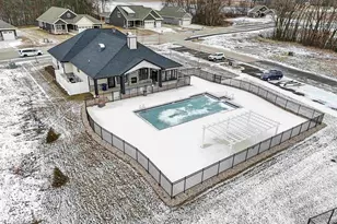 895 Black Swan Dr, Menasha, WI 54153 - Photo 71