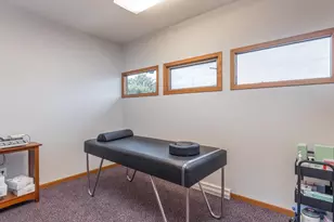 1650 S Main St, Oshkosh, WI 54902 - Photo 9