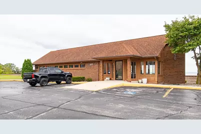 1650 S Main Street, Oshkosh, WI 54902 - Photo 1