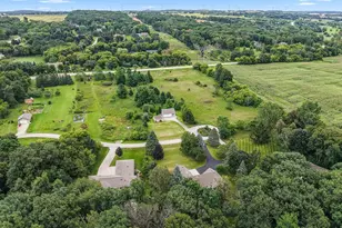 N5120 Summit Ct, Fond du Lac, WI 54937 - Photo 33