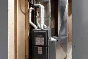 2055 S Tanager Ln, Suamico, WI 54313 - Photo 49