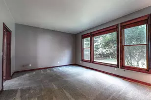 2055 S Tanager Ln, Suamico, WI 54313 - Photo 11