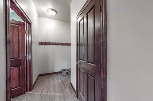 2055 S Tanager Ln, Suamico, WI 54313 - Photo 27