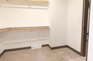 3715 Westpoint Rd, Suamico, WI 54313 - Photo 13