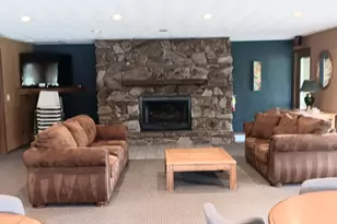 985 Babcock St, Neenah, WI 54956 - Photo 25