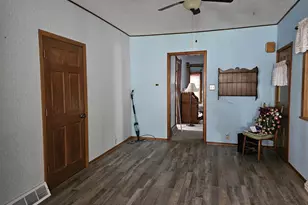 113 N State St, Waupaca, WI 54981 - Photo 15