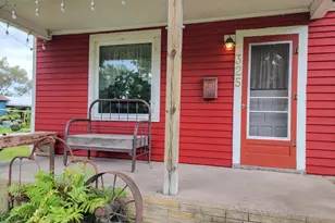 325 Water St, Iola, WI 54945 - Photo 5