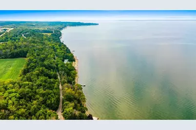 5361 Edgewater Beach Road, Green Bay, WI 54311 - Photo 15