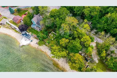 5361 Edgewater Beach Road, Green Bay, WI 54311 - Photo 9