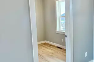 1762 Loyal Dr, Neenah, WI 54956 - Photo 31