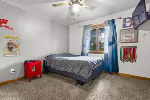 192 Whimbrel Ct, Pulaski, WI 54162 - Photo 19