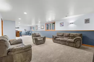 192 Whimbrel Ct, Pulaski, WI 54162 - Photo 27