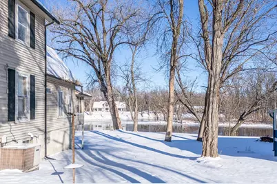 211 E Wolf River Avenue, New London, WI 54961 - Photo 45