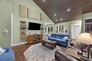 8916 N Shore Dr, Amherst Jct, WI 54407 - Photo 13